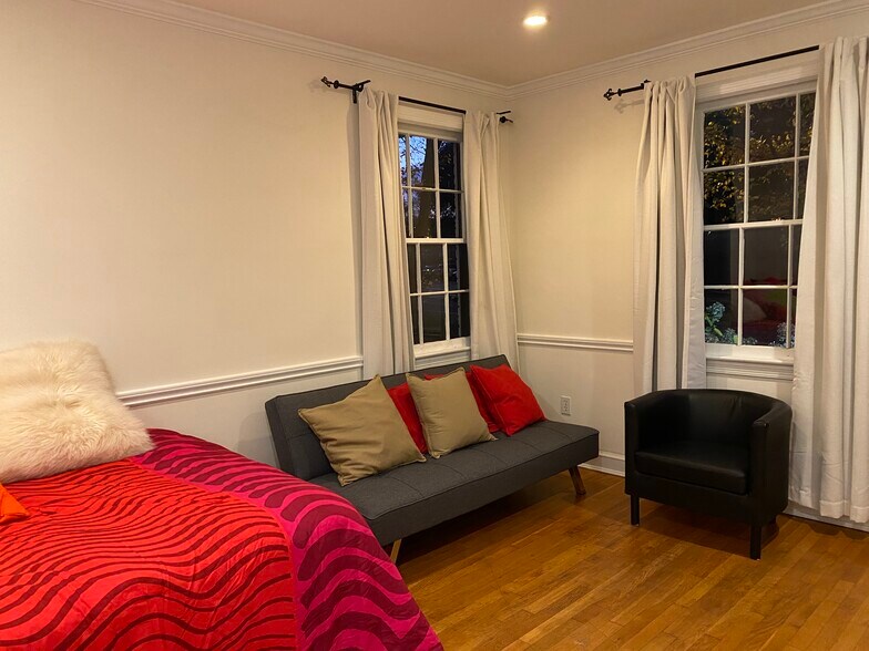 Building Photo - 4427 Nebraska Ave NW