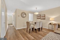 Building Photo - 1729 S Hayes St