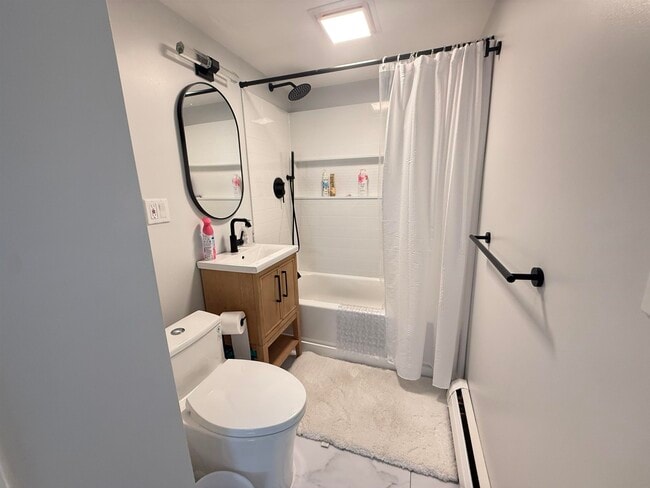 Building Photo - 57 Forest St