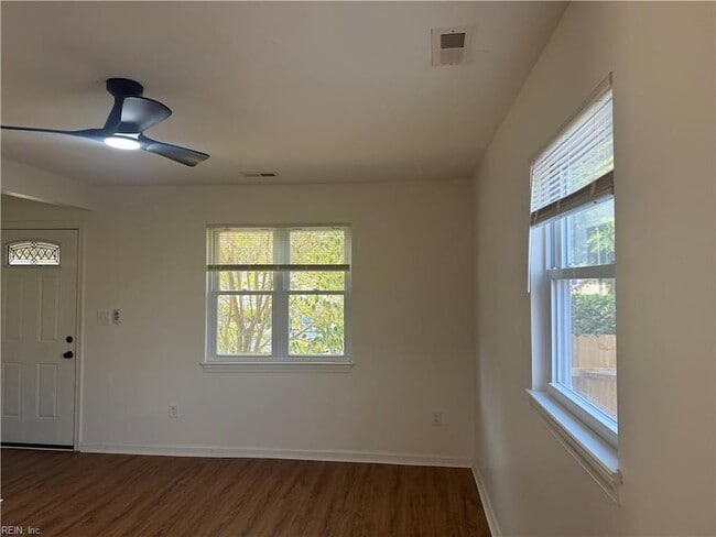 Building Photo - 739 Waukesha Ave
