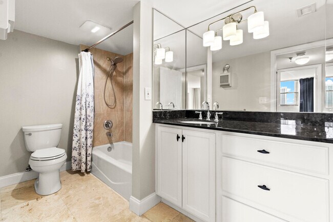 Building Photo - 290 174th St St