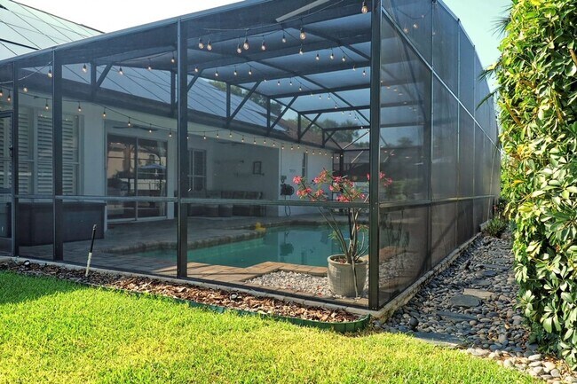 Building Photo - Executive Home in Dr. Phillips