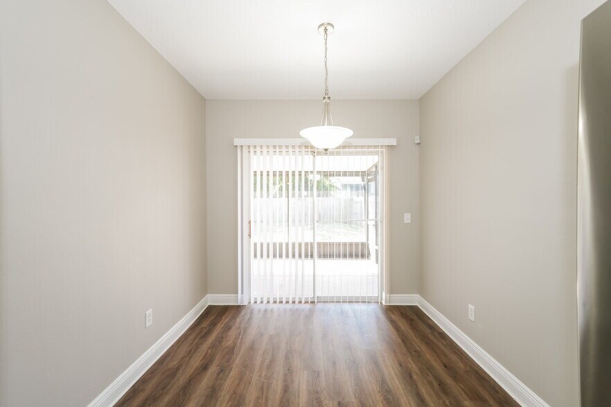 Building Photo - 7517 Oxford Garden Cir