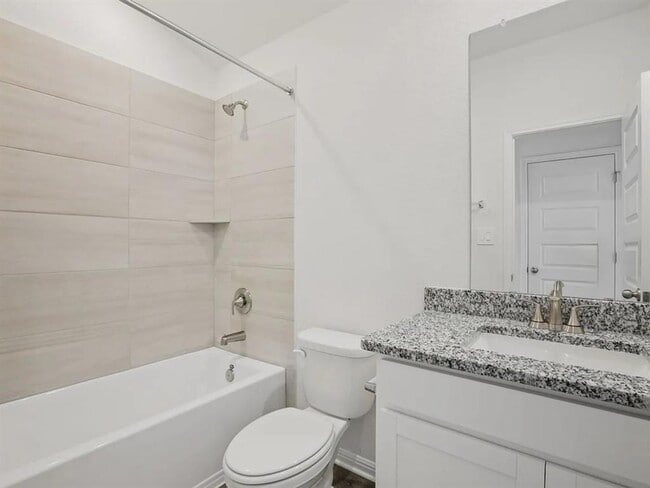 Building Photo - 486 El Capitan Lp