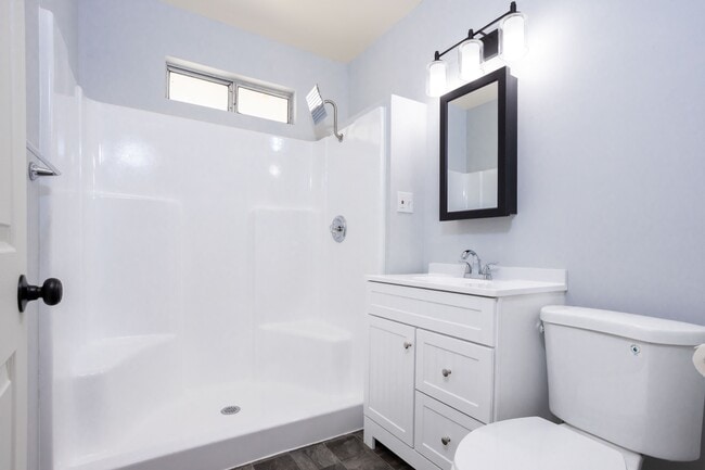 Building Photo - 331 San Emidio St