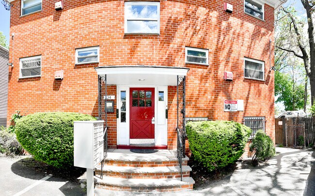 Building Photo - 27-37  Smith Street