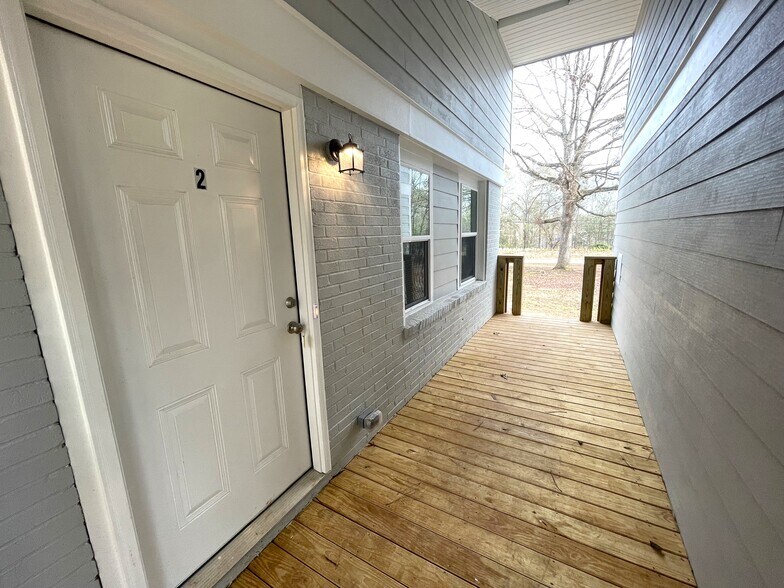 Building Photo - 75 Venita Dr