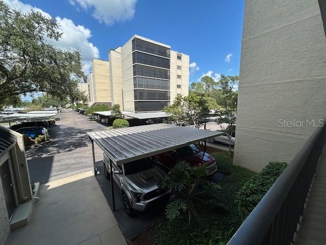 Building Photo - 2900 Cove Cay Dr