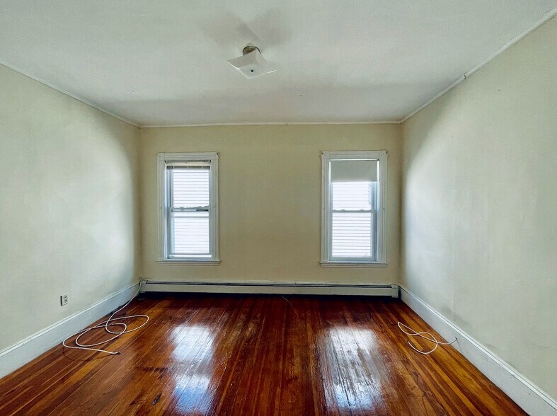 Building Photo - 3 Washburn Ter