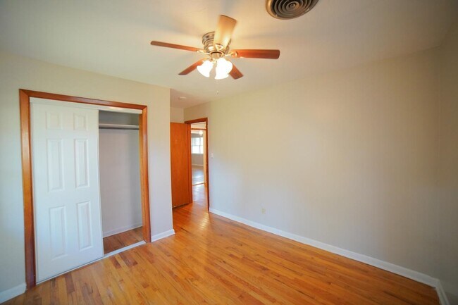 Building Photo - 1006 Frazier Ave