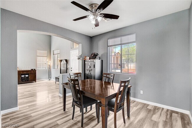 Building Photo - 6861 Sweet Pecan St