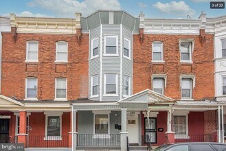 Building Photo - 320 N 62nd St