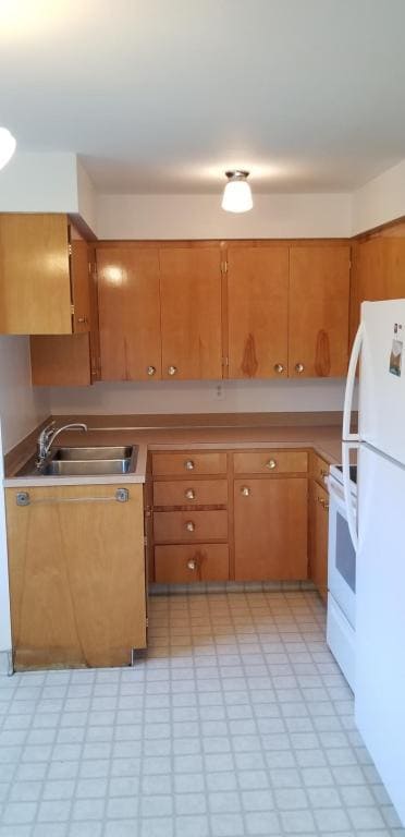 Building Photo - 1615 Hanaford Ave