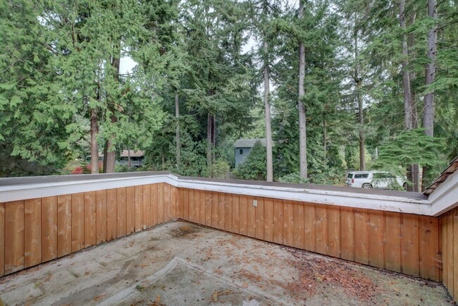Building Photo - 3bd/2.5ba Edmonds Home