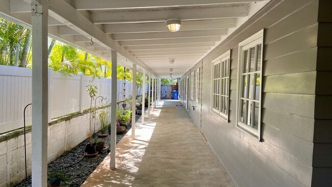 Building Photo - E Komo Mai! Your beautiful Kailua Oasis aw...