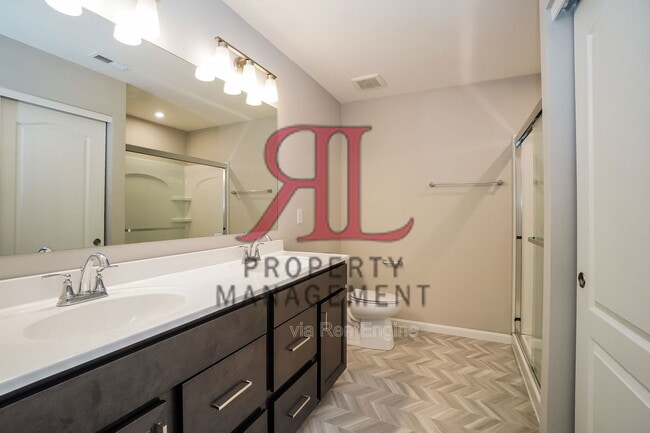 Building Photo - 992 Honeycomb Ln