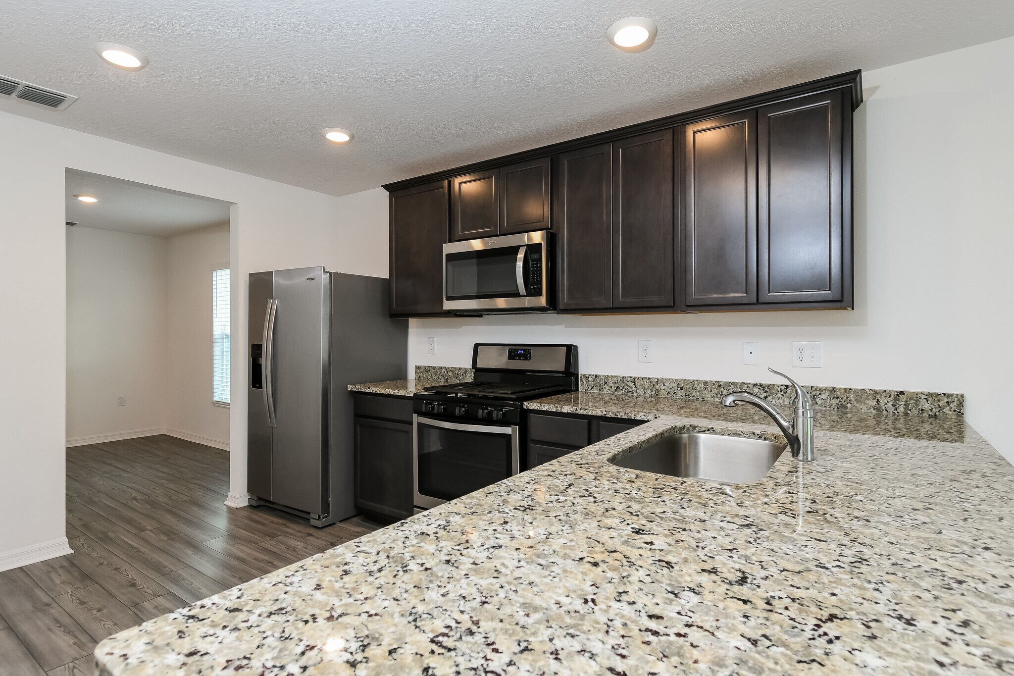 Building Photo - 509 Kensington View Dr