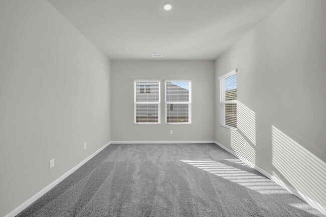 Building Photo - 246 Arnette Dr