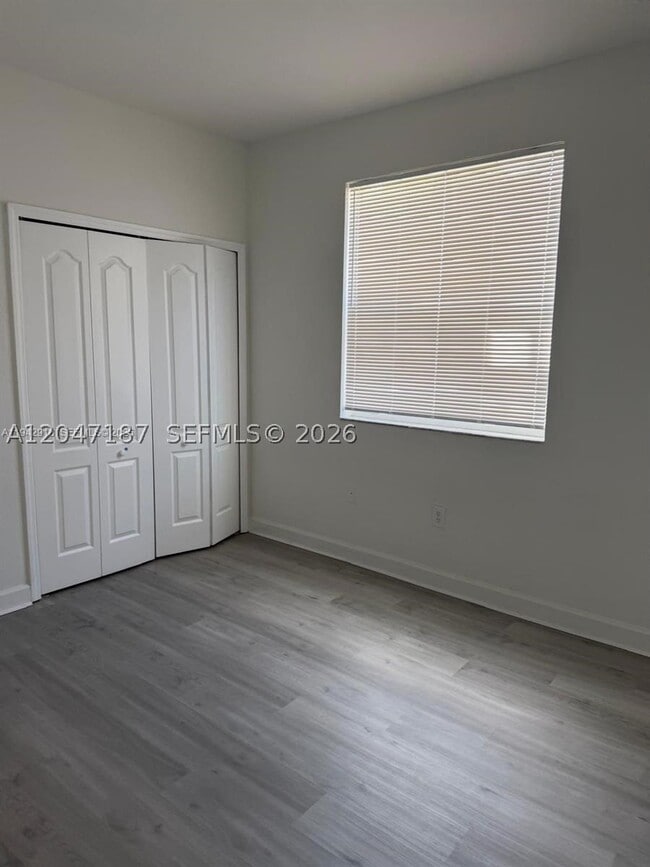 Building Photo - 1656 SE 29th Dr