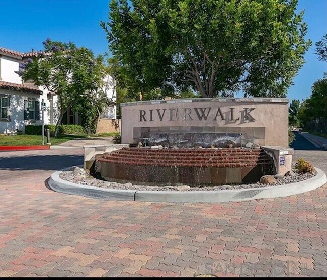 Building Photo - BEAUTIFUL 3BD/2.5BA Santee Home Available ...
