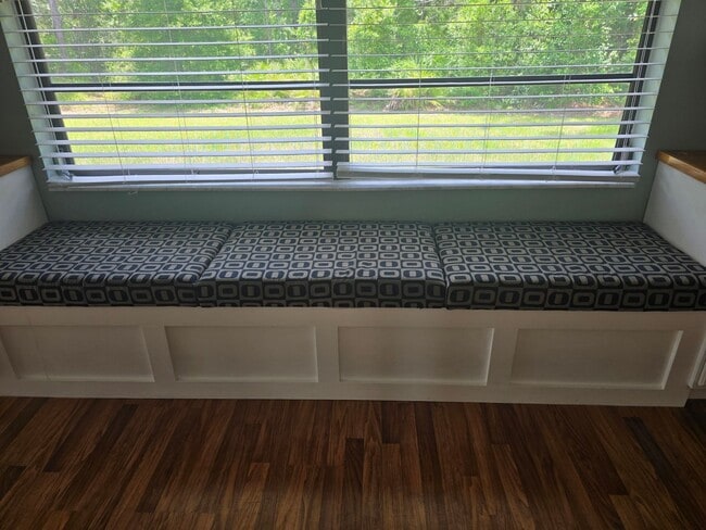 Building Photo - Gorgeous and Huge 2/2/2 in Sugarmill Woods!!!