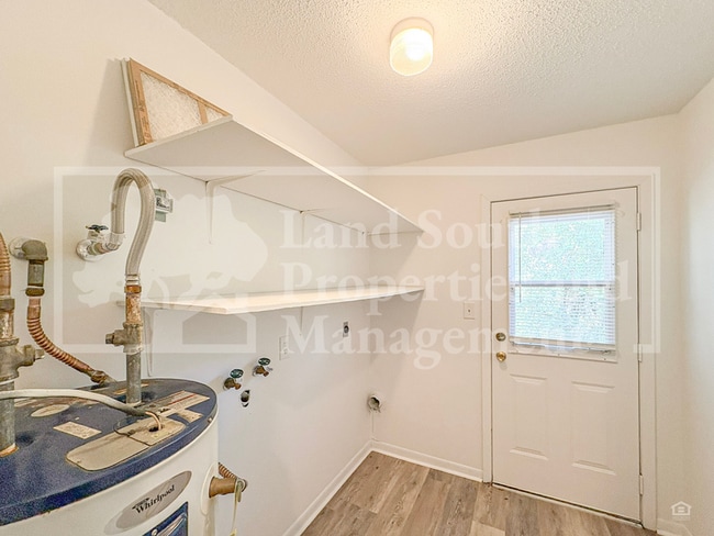 Building Photo - 1703 King Ave