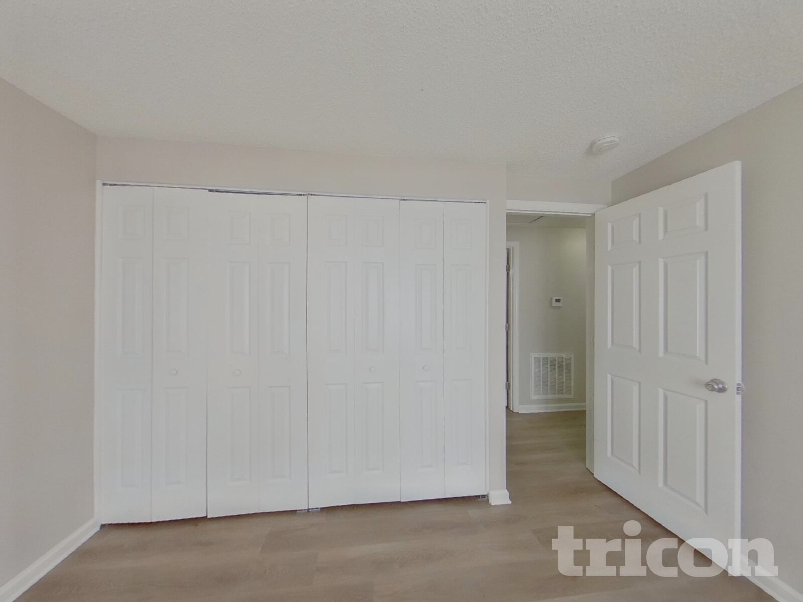 Building Photo - 201 Raintree Dr