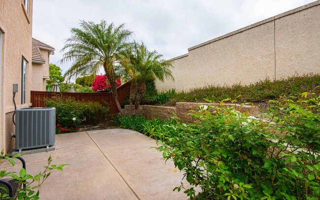 Building Photo - Stunning 3 Bedroom Home in Calavera Hills in Carlsbad