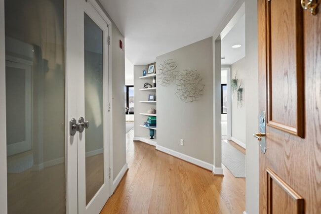 Building Photo - 1080 Wisconsin Ave NW