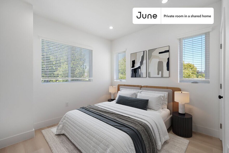 Primary Photo - Private bedroom in 4 bed/3 bath Home