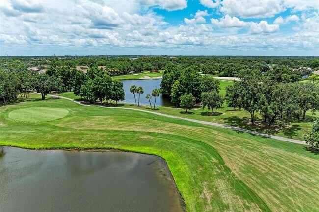 Building Photo - 6618 Pineview Terrace