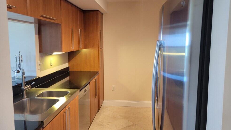 Primary Photo - 600 W Las Olas Blvd