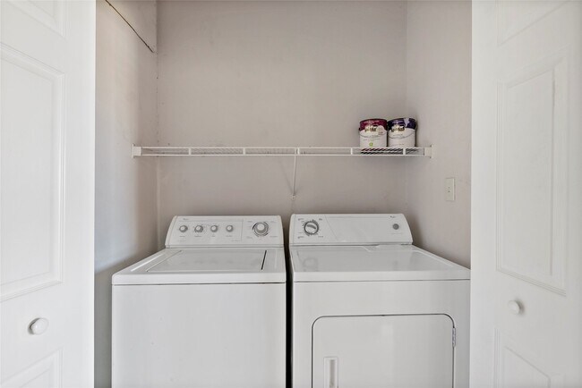 Building Photo - 801 Luther W St