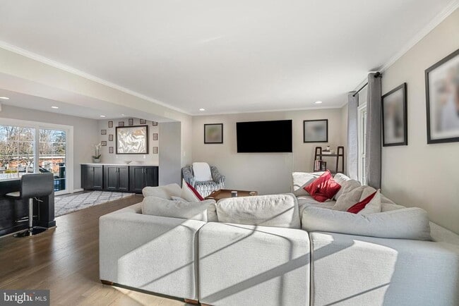 Building Photo - 3100 Franklin St