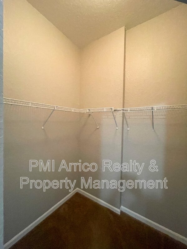 Building Photo - 17112 Carrington Park Dr