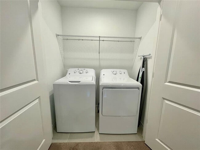 Building Photo - 6417 Fairmont Ln