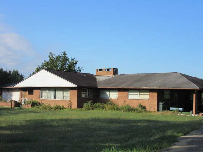 Primary Photo - 3333 McCoy Rd