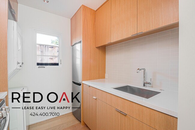 Building Photo - 2403 S Centinela Ave