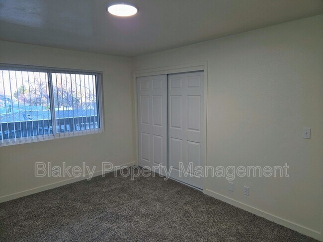 Building Photo - 2118 S Roosevelt St