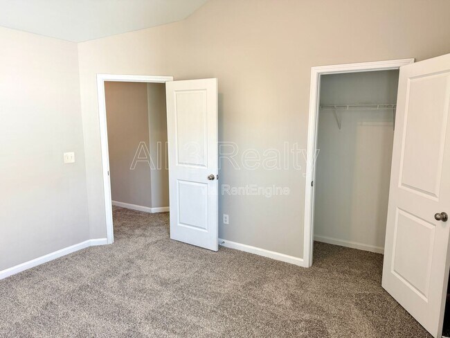 Building Photo - 7766 Flyaway Rd