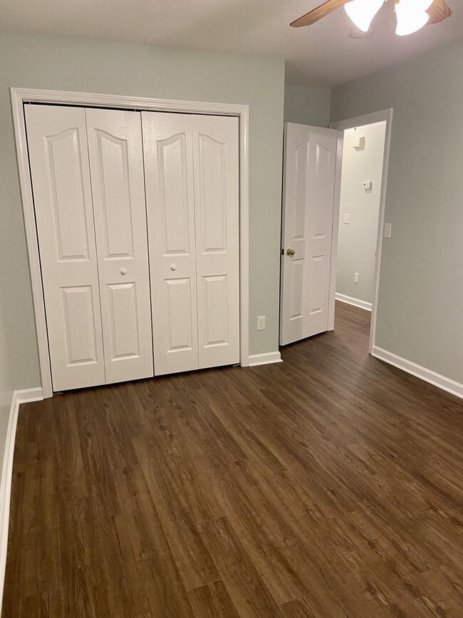 Building Photo - Cozy Home Close to MTSU