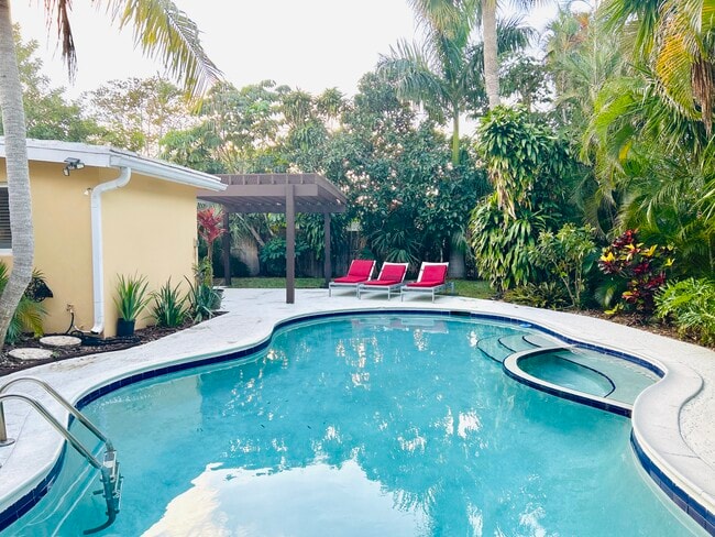 Building Photo - 2169 Imperial Point Dr