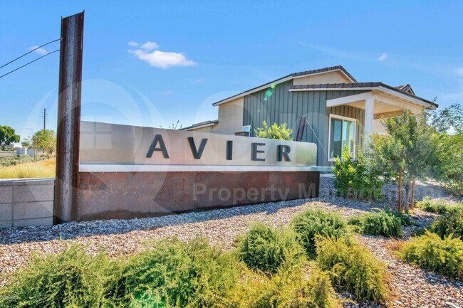 Building Photo - 2092 E Lantana Dr