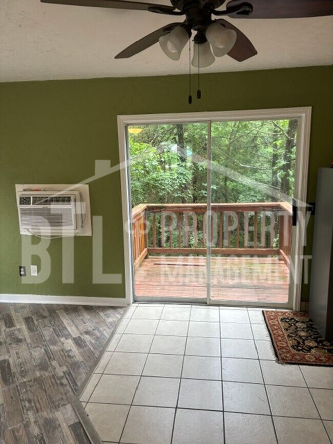 Building Photo - Peaceful 3-Bedroom Home Near Branson, MO – Reeds Spring School District