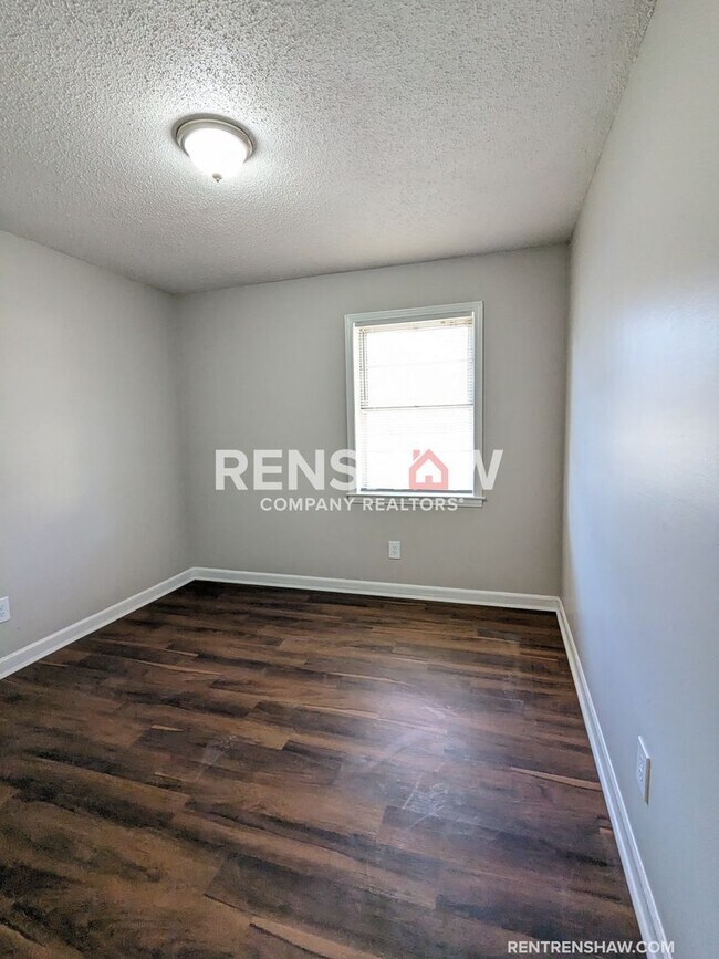 Building Photo - Half Off First Full Month of Rent With App...