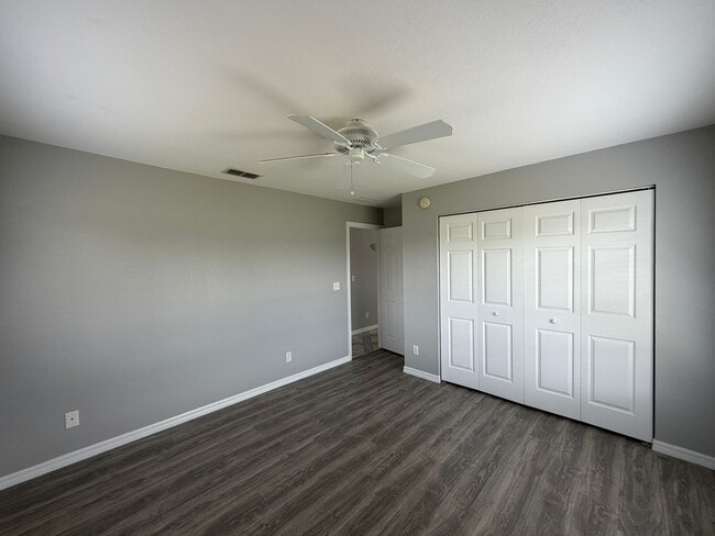 Building Photo - Morriston - 19 ACRE HIDDEN GEM!! **Won't Last**