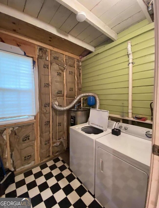 Building Photo - 402 Wheeler St