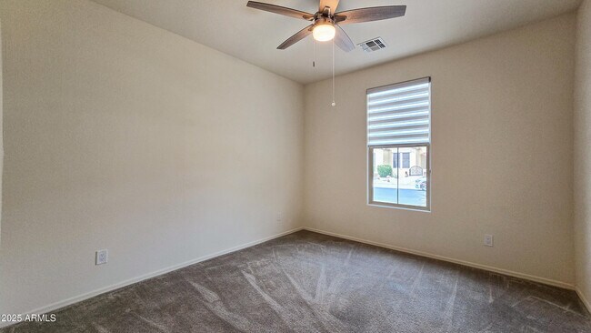Building Photo - 17951 W Deer Creek Rd