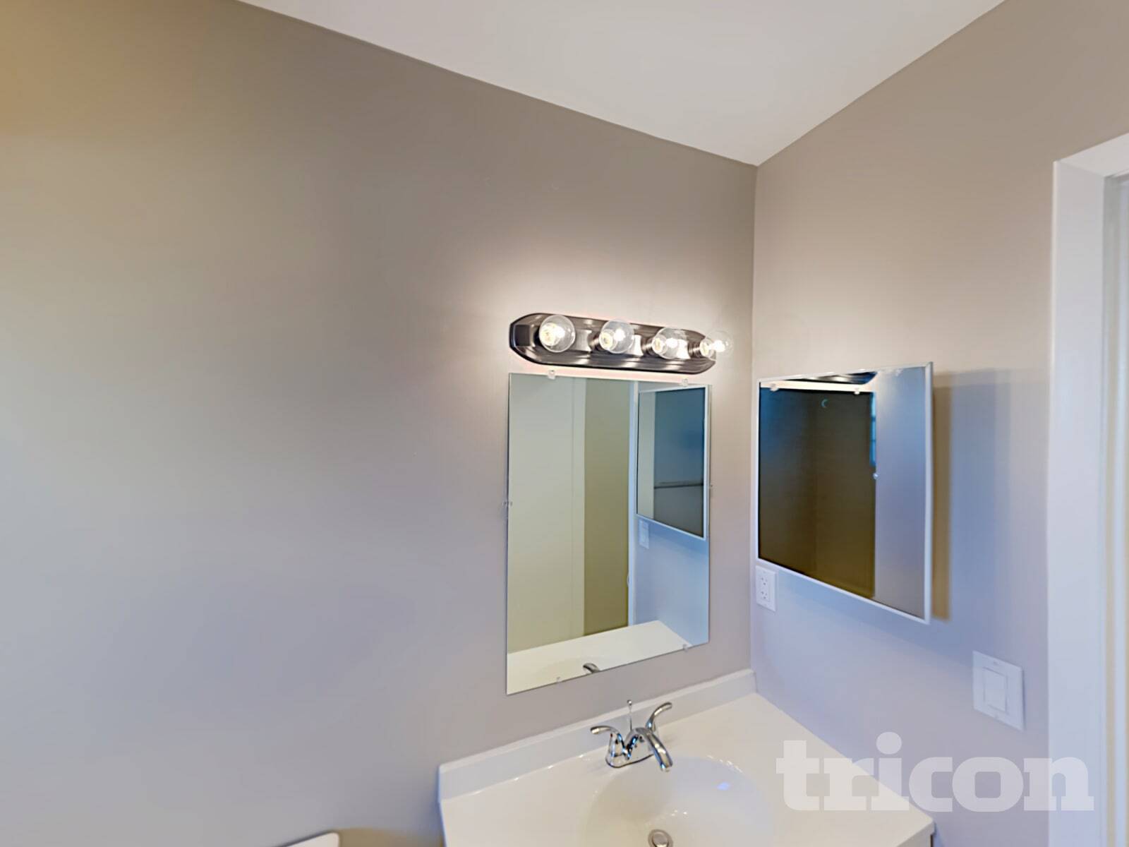 Building Photo - 4128 Sunny Land Dr