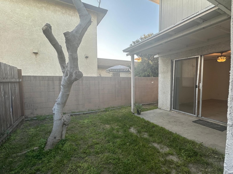 Building Photo - 8531 Rose St